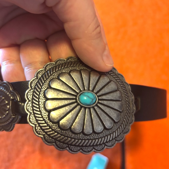 Floral metal medallion and blue turquoise stone faux leather western belt NWT - Picture 5 of 10